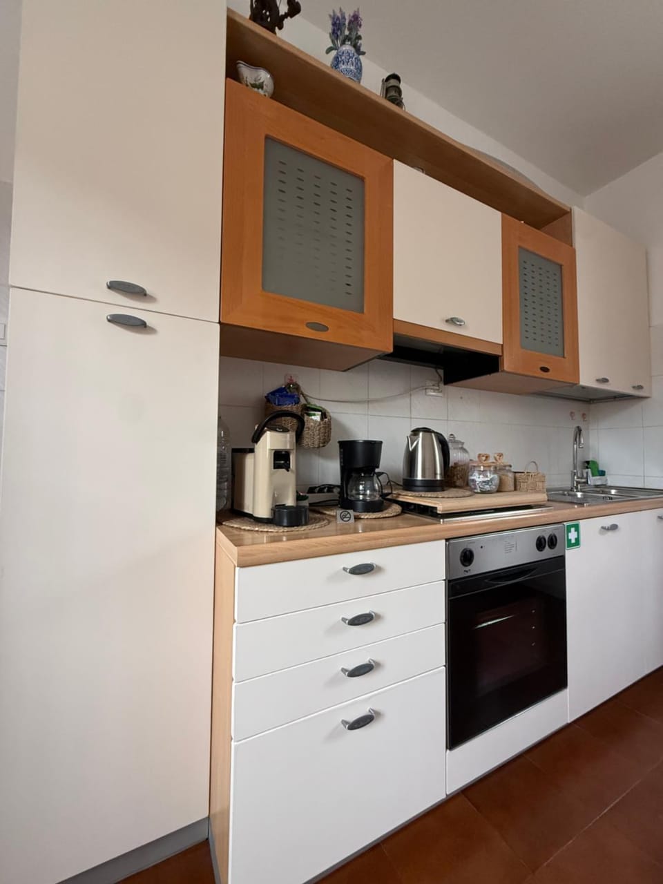 Coffee/tea facilities, Kitchen or kitchenette, pet friendly, stove