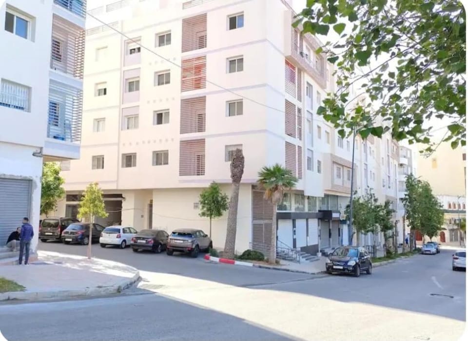 charmant logement climatisé a 7 min de la plage Apartment in Tangier