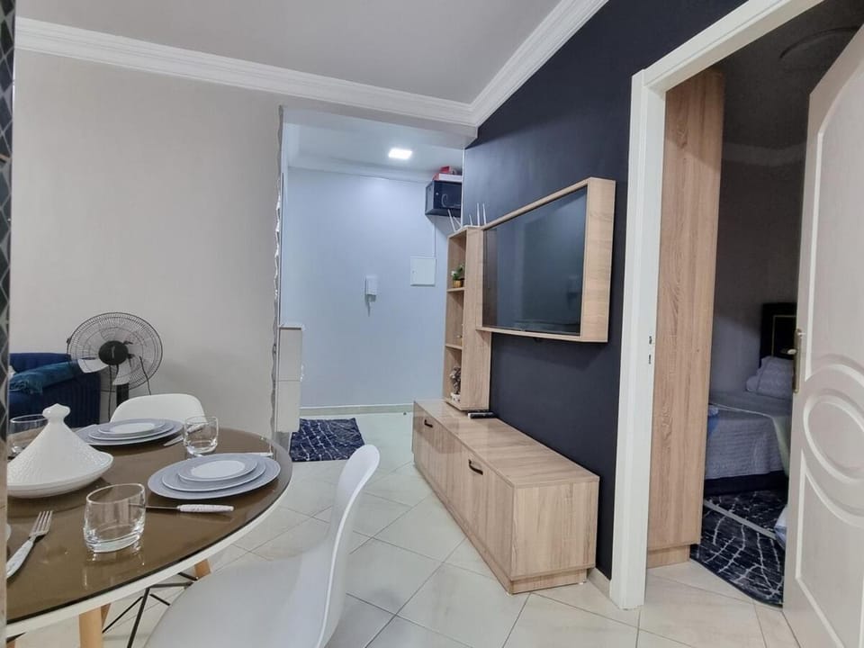 charmant logement climatisé a 7 min de la plage Apartment in Tangier
