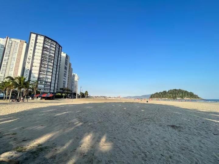 Pé na Areia apartment, facing the beach Apartment in Santos