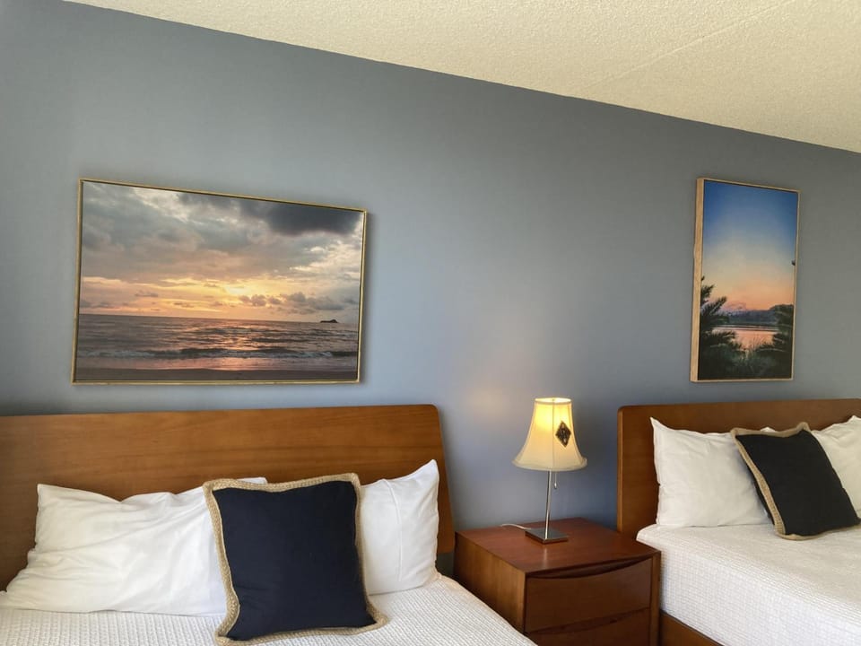 Sunny Waikiki Escape Just Steps to Beach, Views, & Full Kitchen Comfort (10707) Apartment in Honolulu