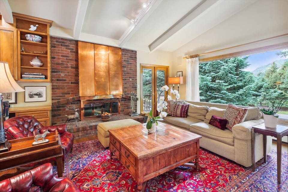 Spacious Aspen Home - Perfect for Hosting House in Aspen