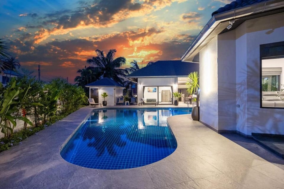 Villa Waree minutes from the city and beach Villa in Pattaya City