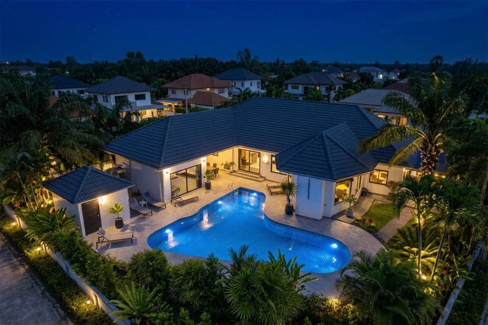 Villa Waree minutes from the city and beach Villa in Pattaya City