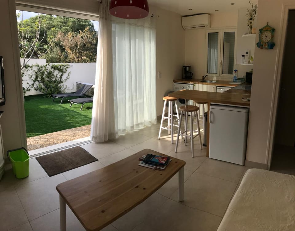 Les Jasmins Apartment in Sainte-Maxime