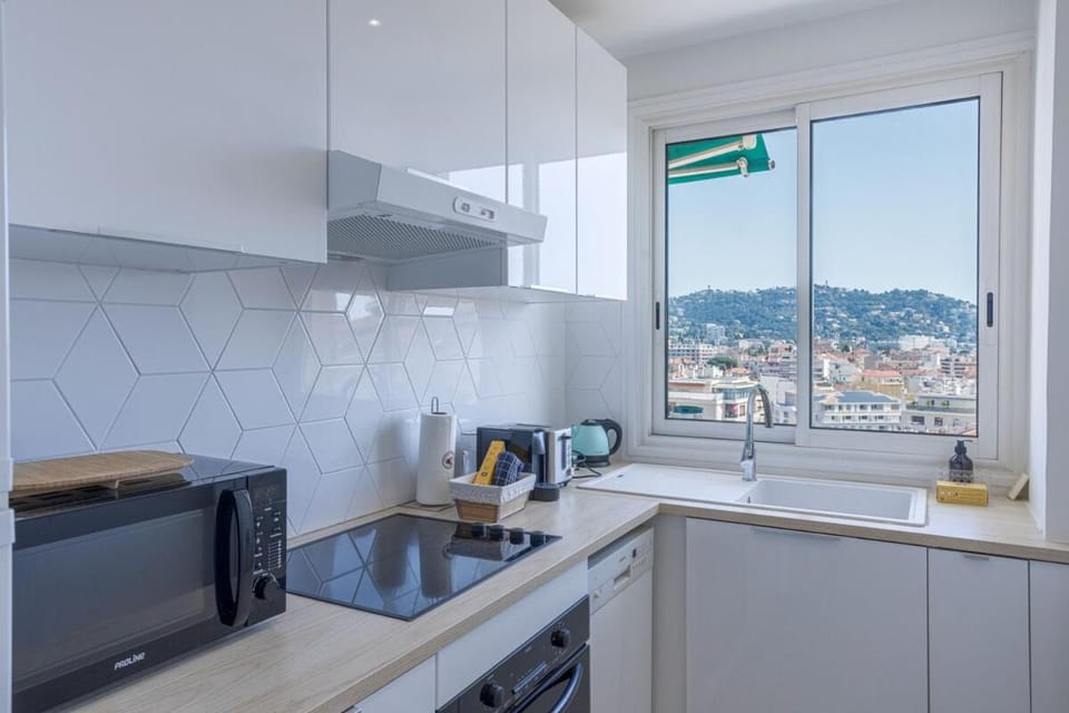 Perchoir - Balcon, vue sur la ville, Palais&Plages Apartment in Cannes