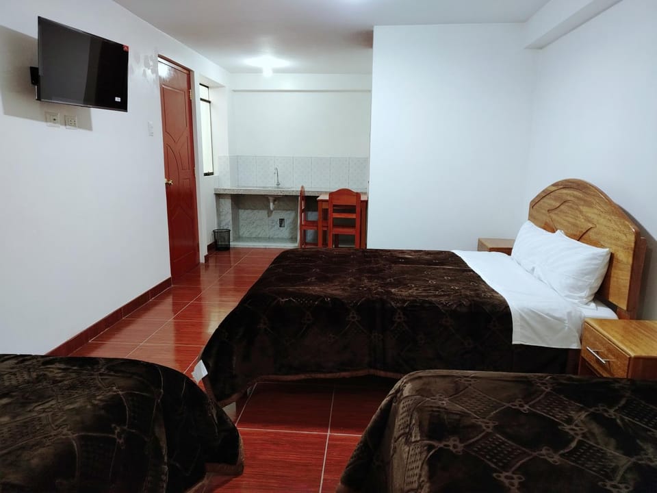 Bed, Photo of the whole room, Seating area