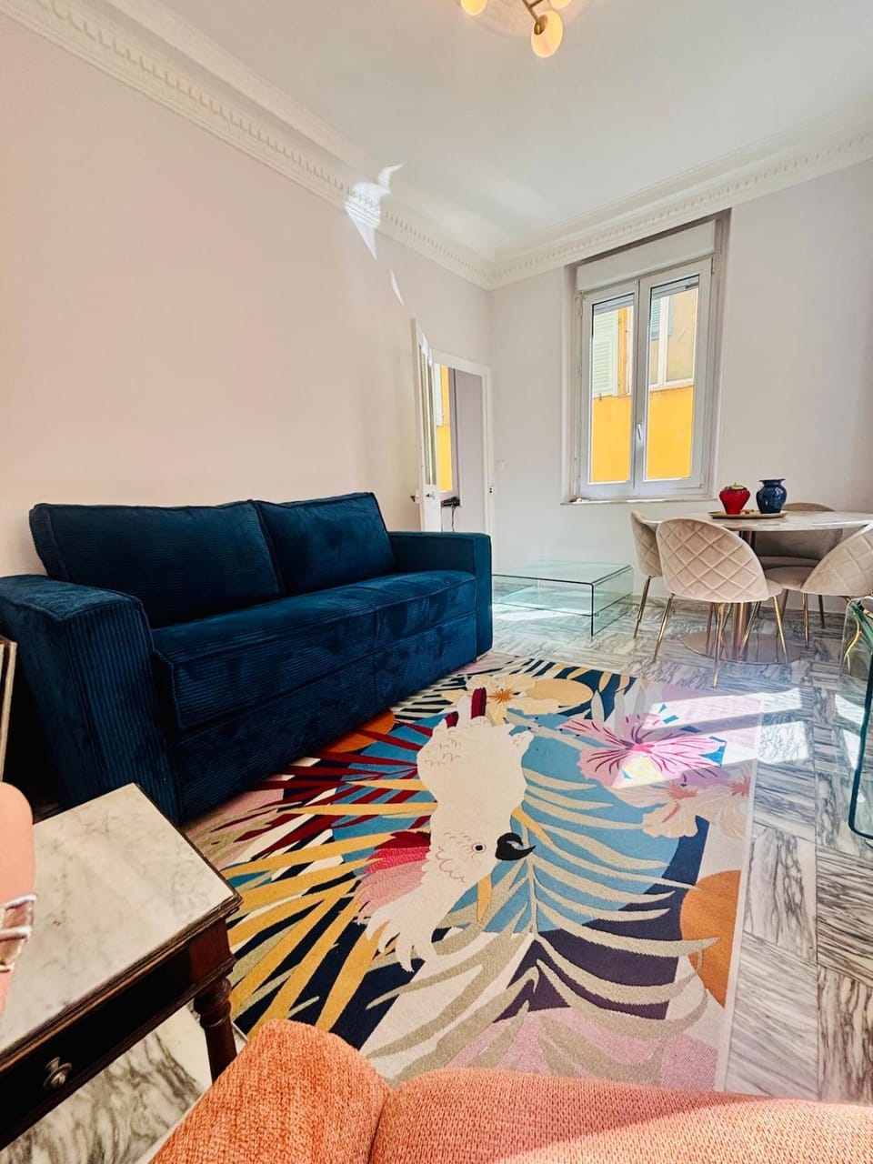 Living room, Seating area, Dining area