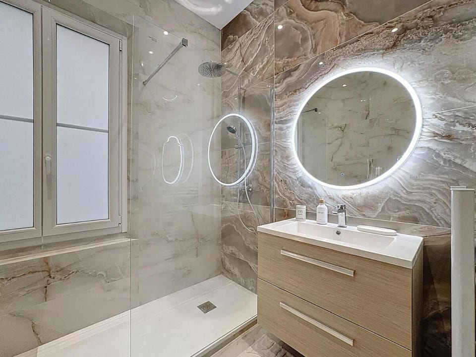 Effet Mer - neuf, central, Port, Plage&Palais, clim Apartment in Cannes