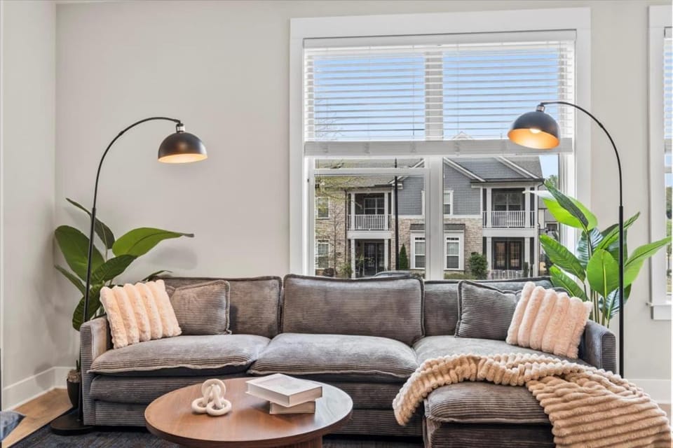 Luxurious King 3BR Suite in Waverly Charlotte! Apartment in Charlotte