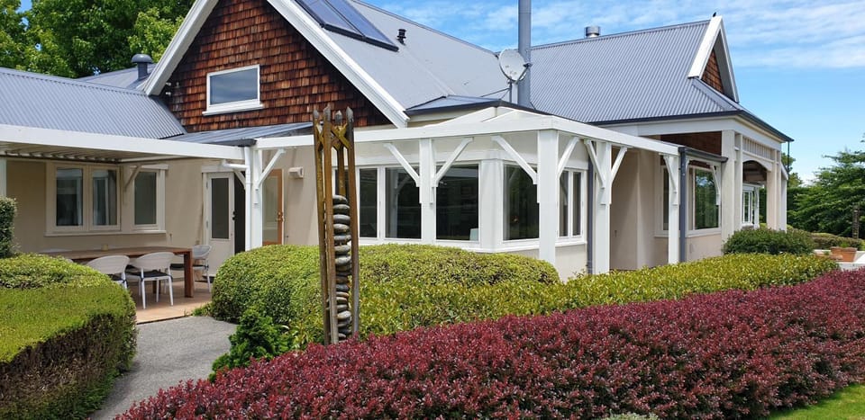 Property building, Garden, Garden view