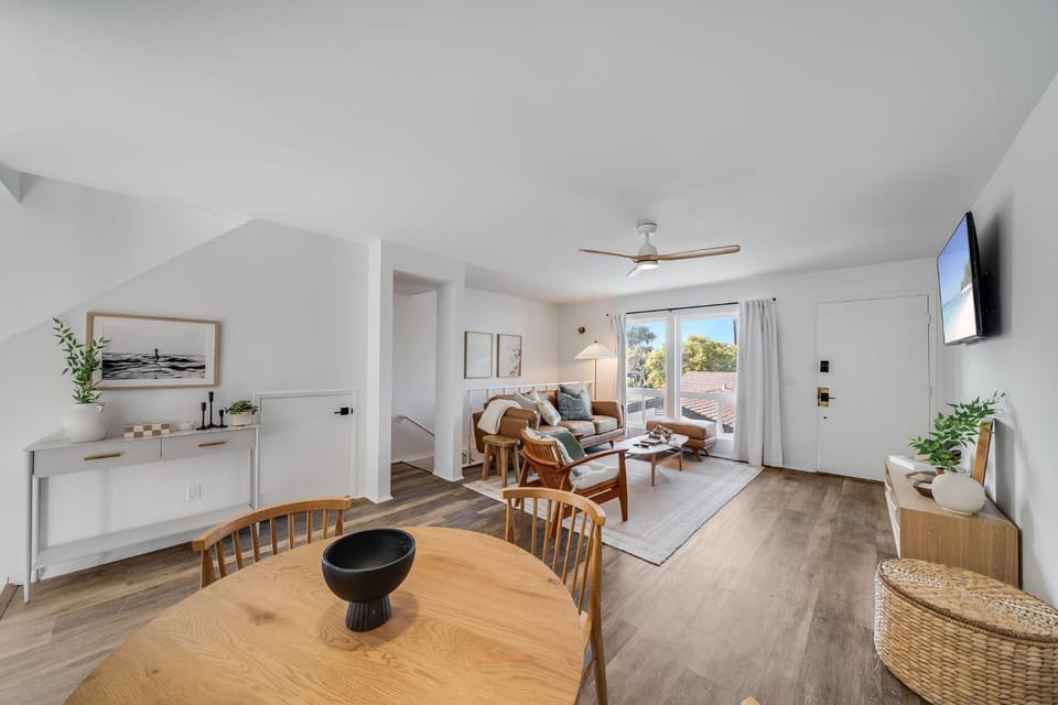 Boho Beach Bungalow Walk to the Beach Apartment in Mission Bay