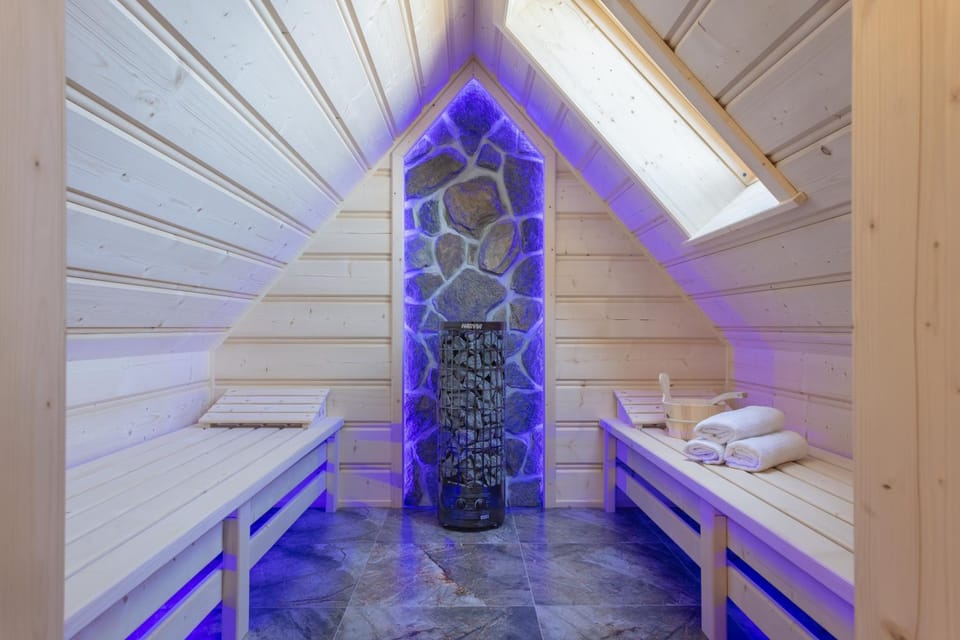 Hancyna Chata Jacuzzi i Sauna Chalet in Lesser Poland Voivodeship