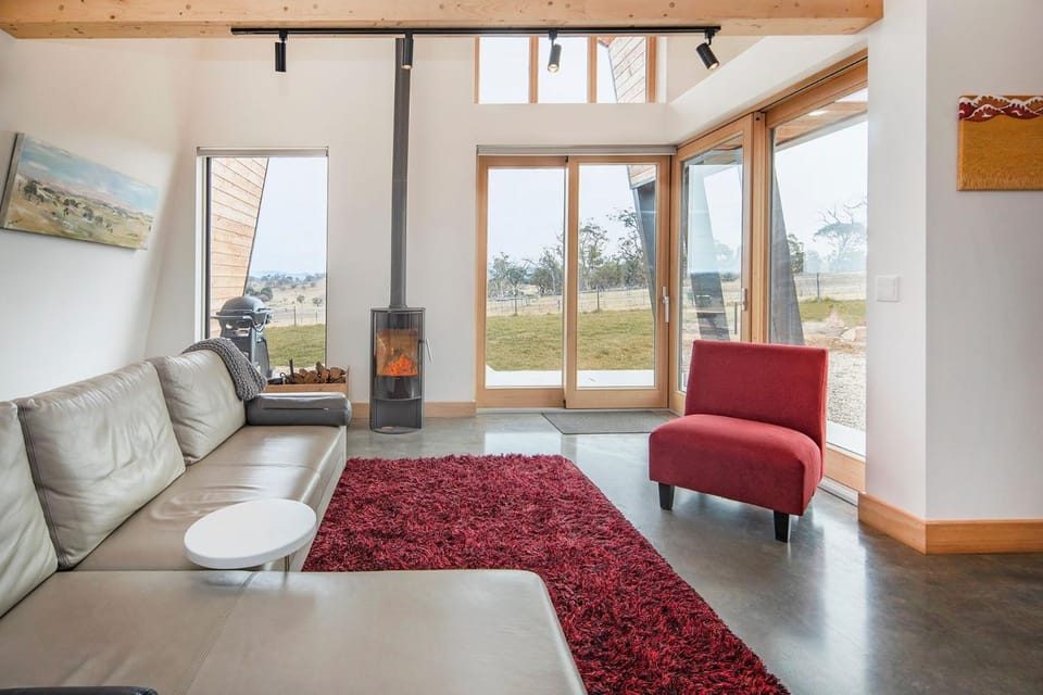 Avonside Alpine Estate 1 - Jindabyne Farm Stay in Berridale