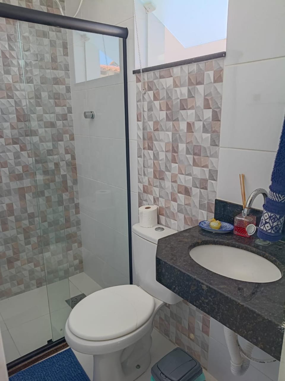 Shower, Toilet, Bathroom