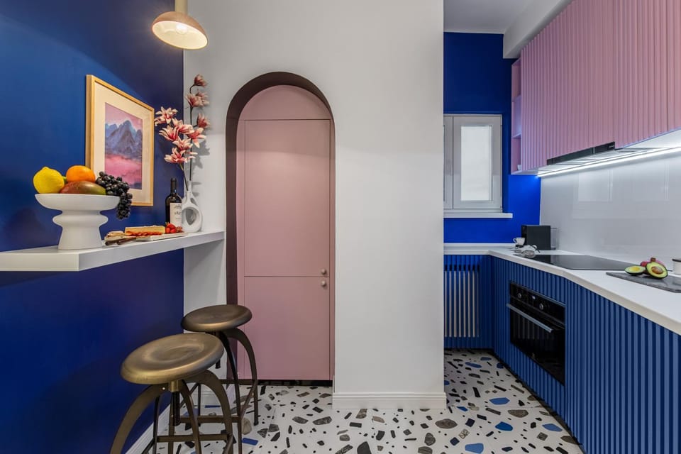 Kitchen or kitchenette, oven, pet friendly, stove