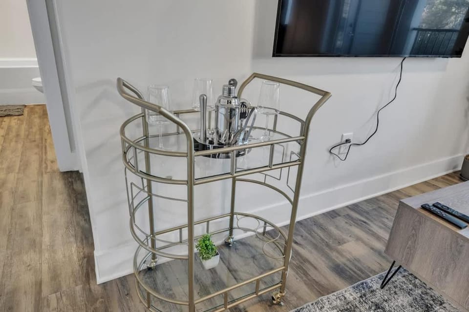 Luxurious King 3BR Suite Mins to Downtown Durham! Apartment in Durham