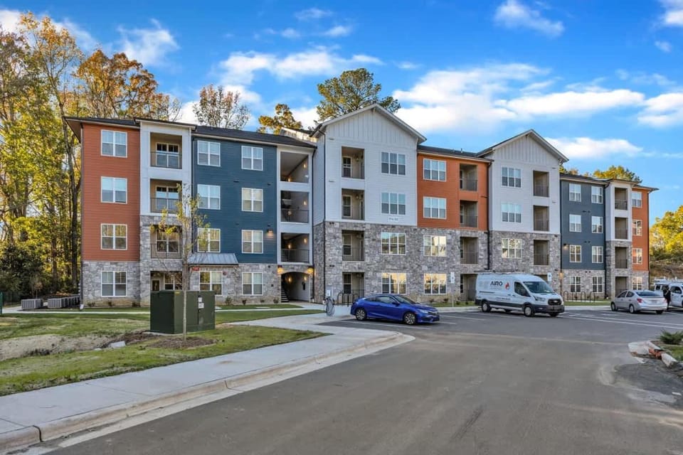 Luxurious King 3BR Suite Mins to Downtown Durham! Apartment in Durham