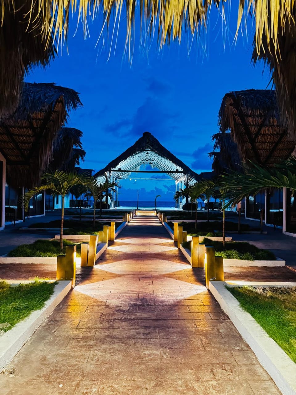 Ricco Beach Hotel in Santa Rosa Department