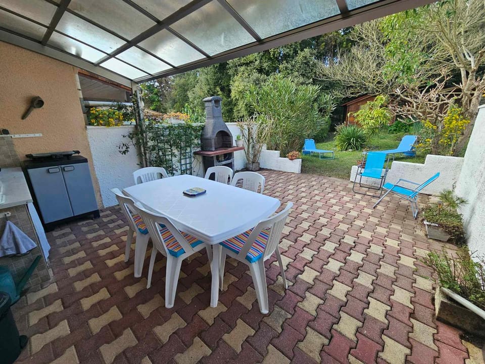 Maison vacances Meschers 6 pers, proches plages - FR-1-550-88 Apartment in Meschers-sur-Gironde