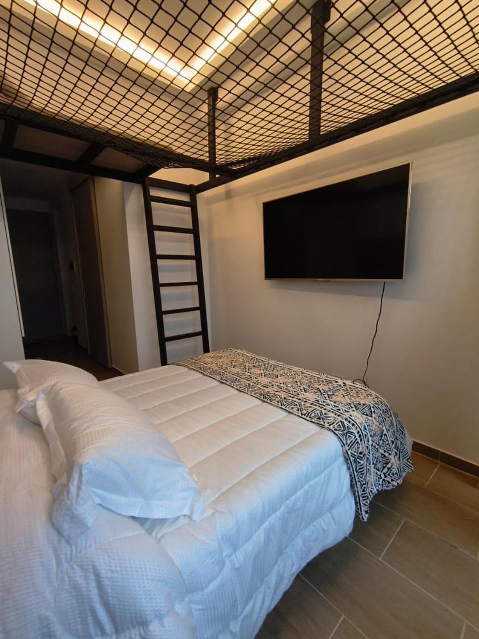 TV and multimedia, Bedroom