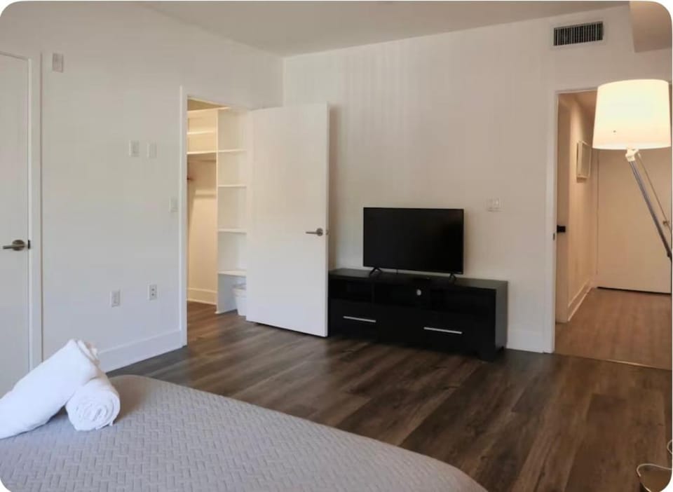 A 5-Star Private Room For Rent Vacation rental in West Hollywood