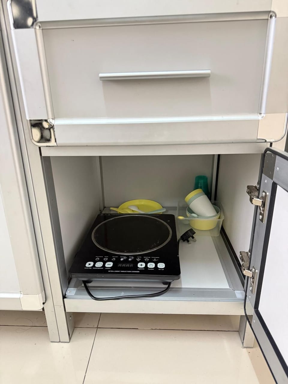 Kitchen or kitchenette, stove