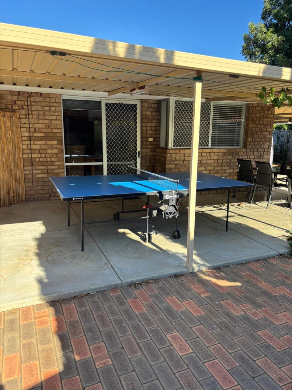 Garden, Table tennis