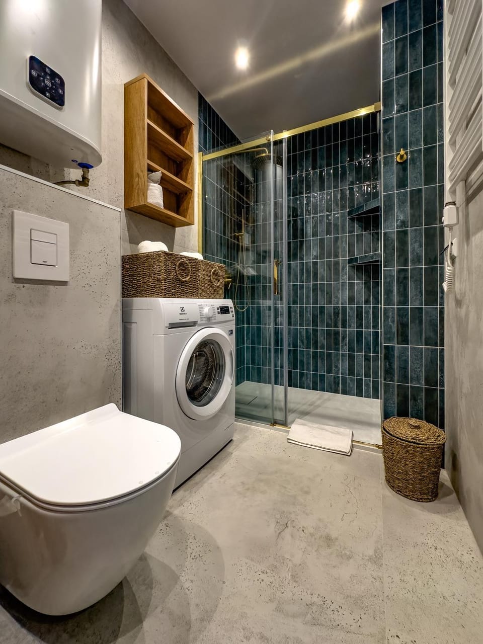 Shower, Toilet, Bathroom, towels, washing machine, dryer