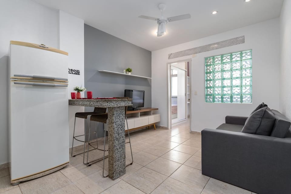 TV and multimedia, Kitchen or kitchenette, Living room