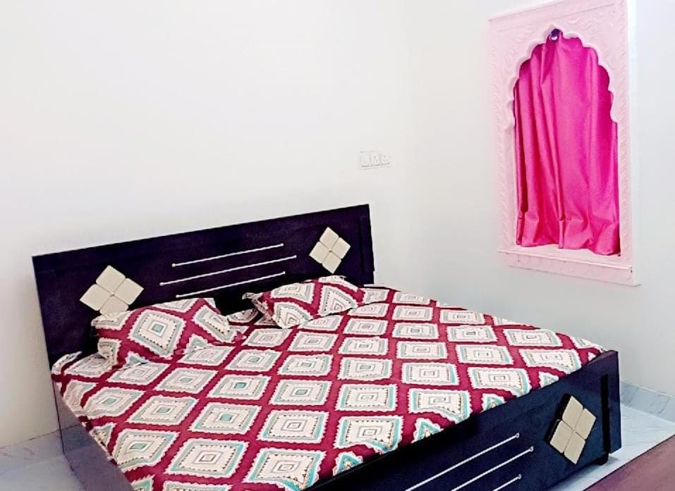 Ranak Palace - A Luxury Home Stay Bed and Breakfast in Jaipur