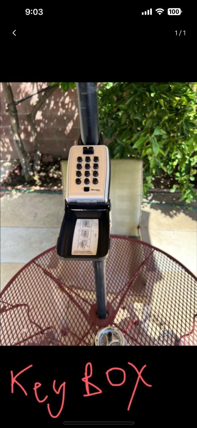 Just The Two Of Us -Romantic Pool View And Private Entry Sleeps 2 Near CSUN CSUN Apartment in North Hills