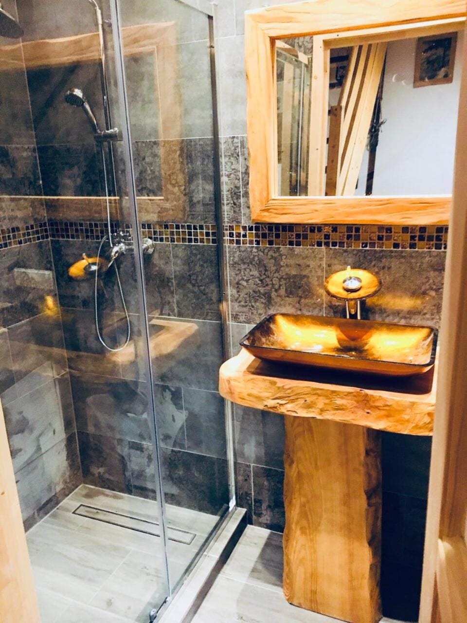 Shower, Bathroom