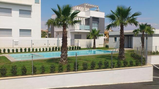 Spring, Pool view, Swimming pool