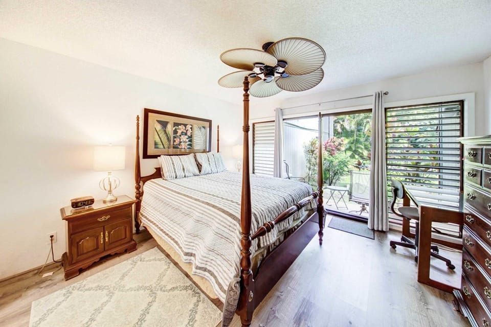 Spacious Getaway Condo Near Beach & Golf 1st Floor House in Princeville