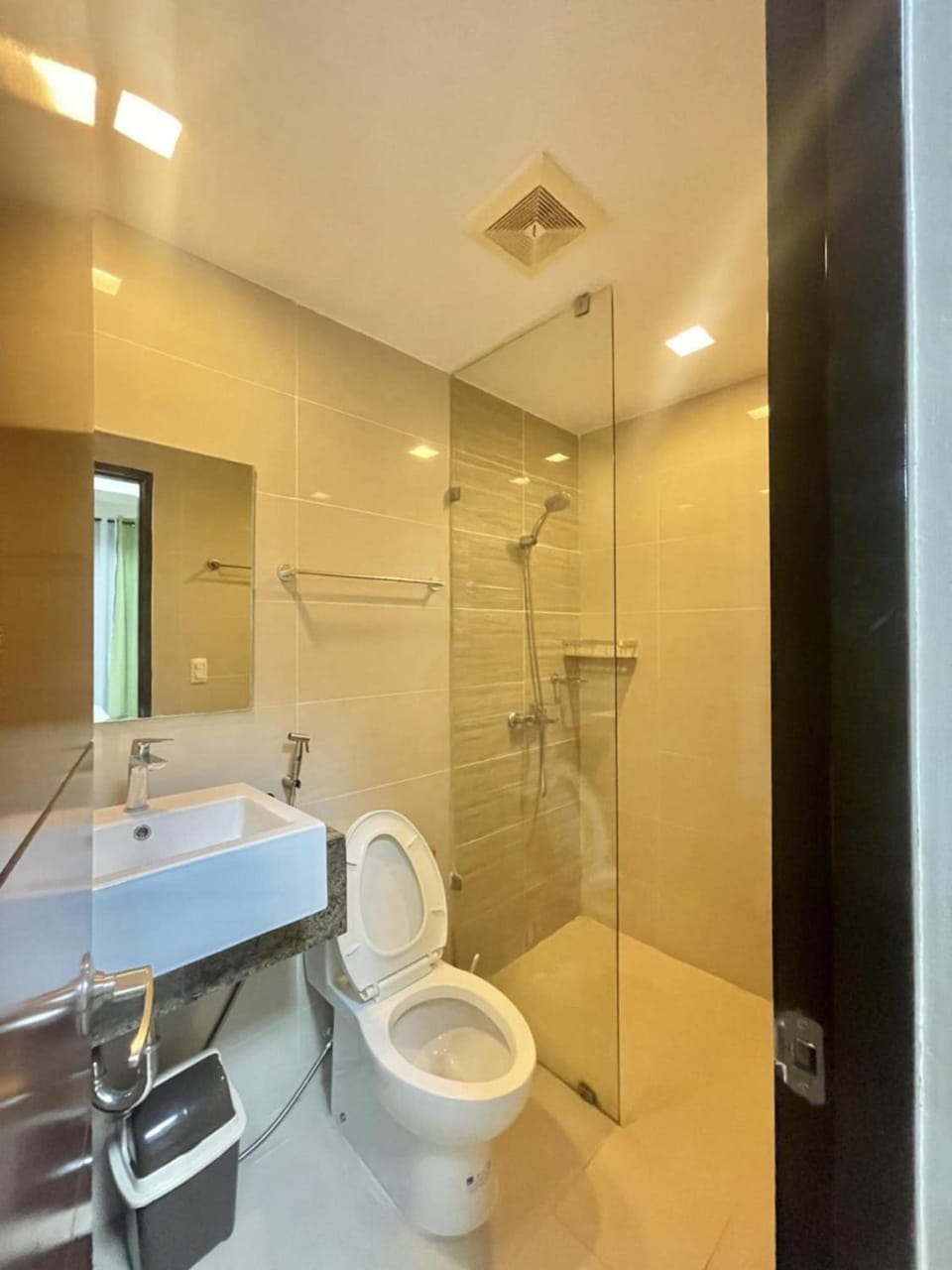 Mactan Suite Room Condo Family Room Apartment hotel in Lapu-Lapu City