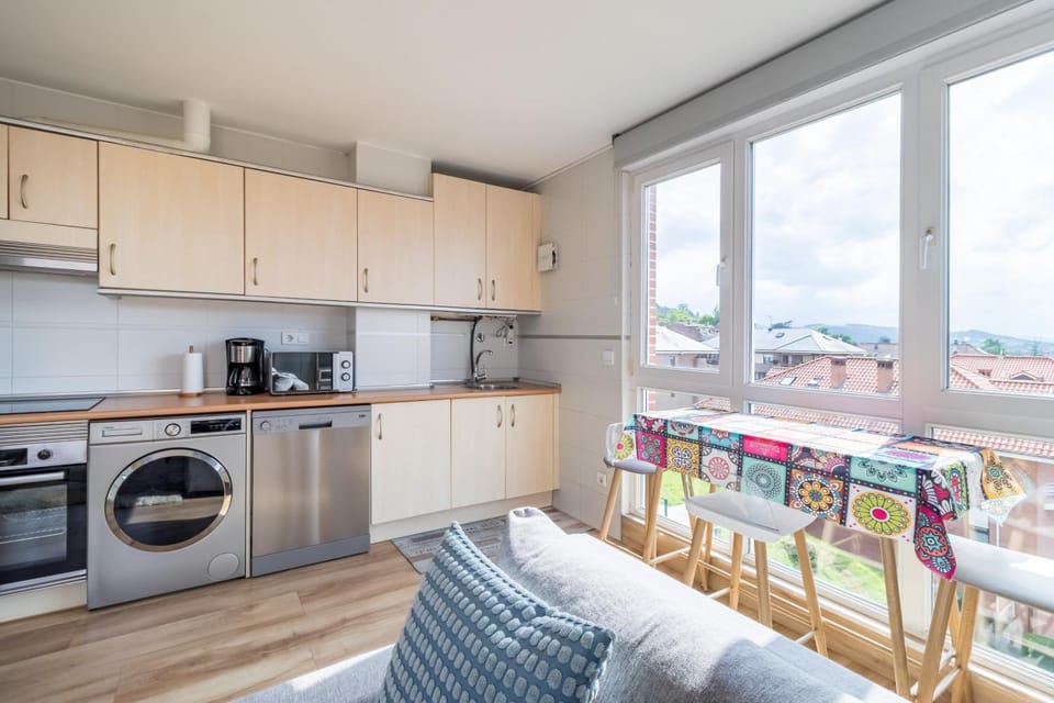 Kitchen or kitchenette, Living room