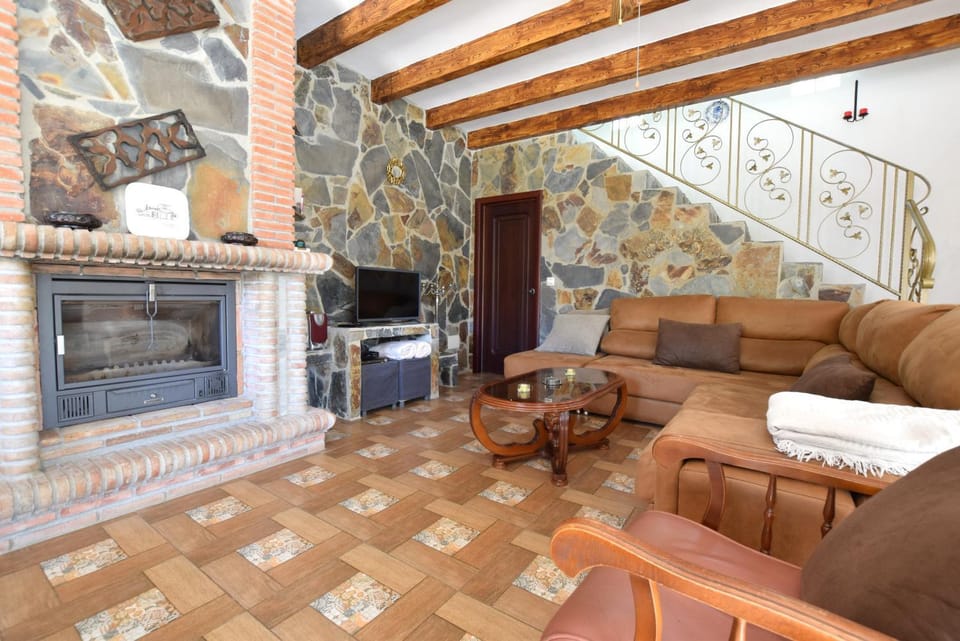 Communal lounge/ TV room, Living room