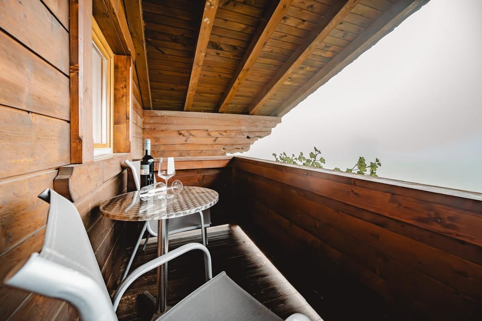 View (from property/room), Balcony/Terrace