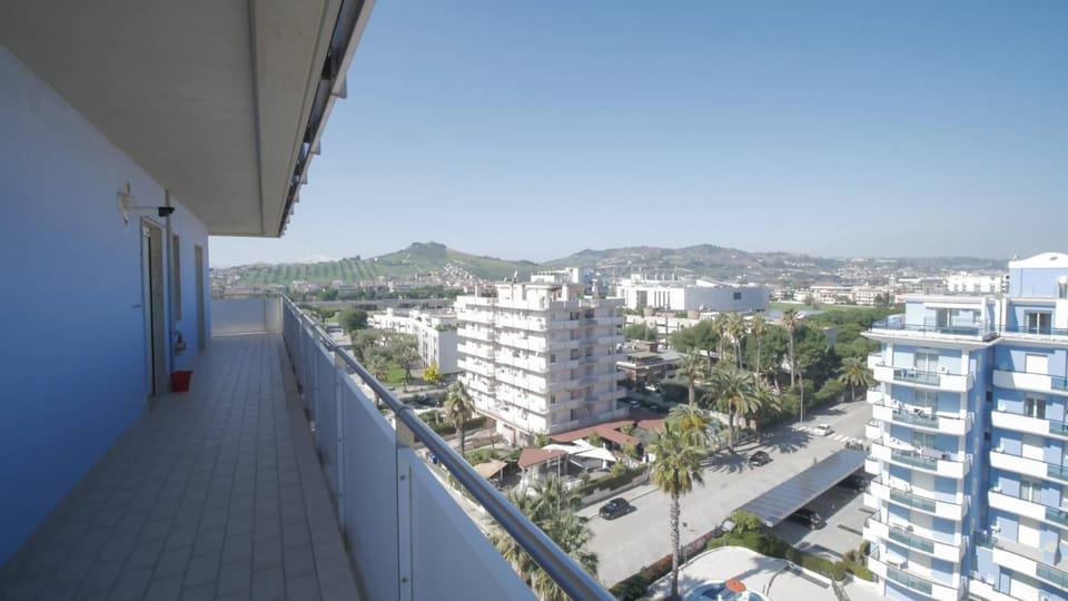 Tallin Apartment International Vista Mare RifA767 Apartment in San Benedetto del Tronto