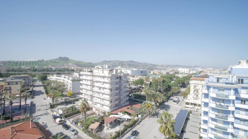 Tallin Apartment International Vista Mare RifA767 Apartment in San Benedetto del Tronto