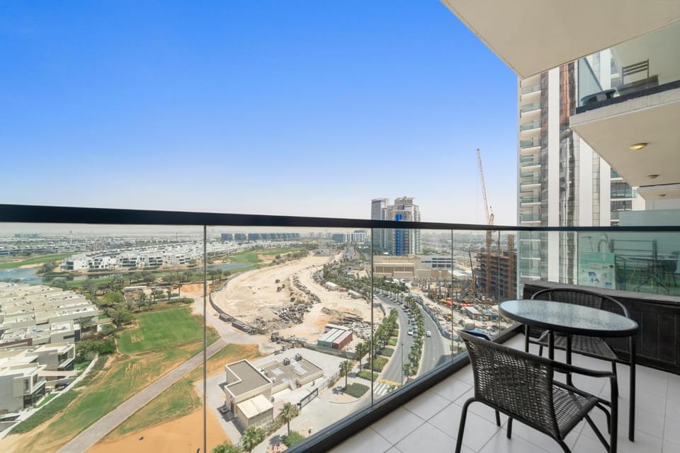Balcony/Terrace, City view