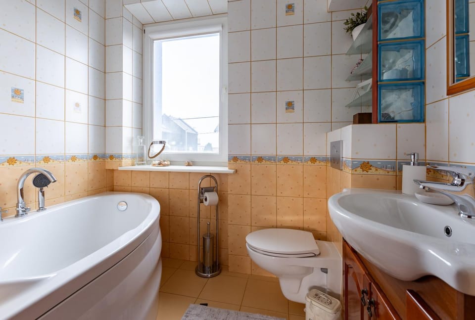Toilet, Bathroom, Bath, towels