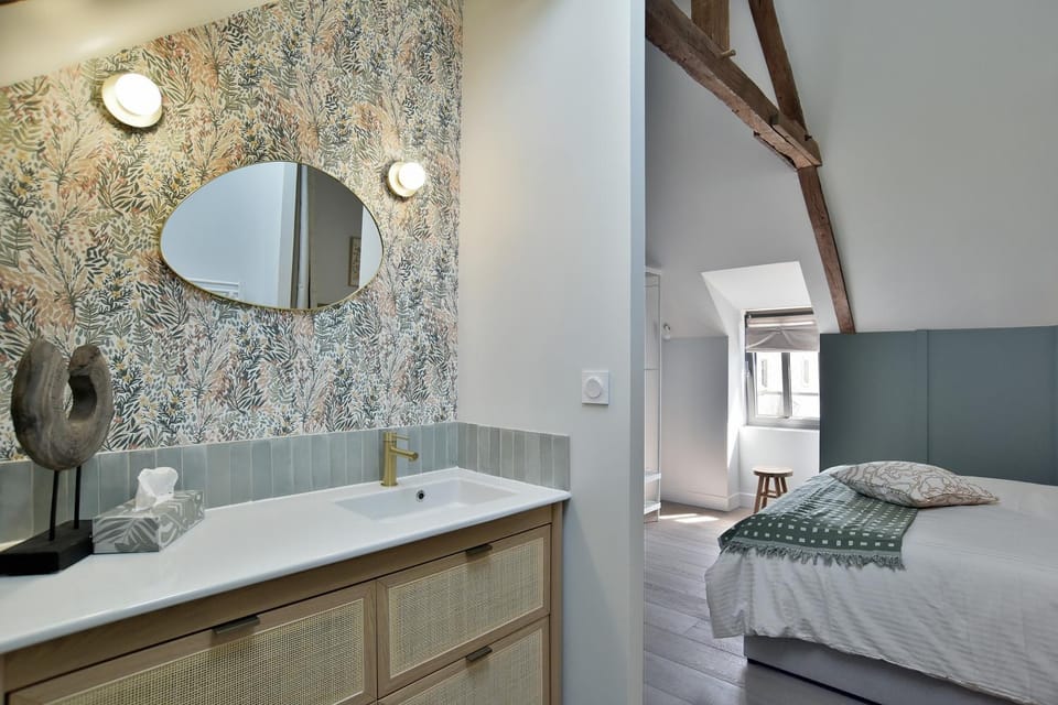 Bathroom, Photo of the whole room