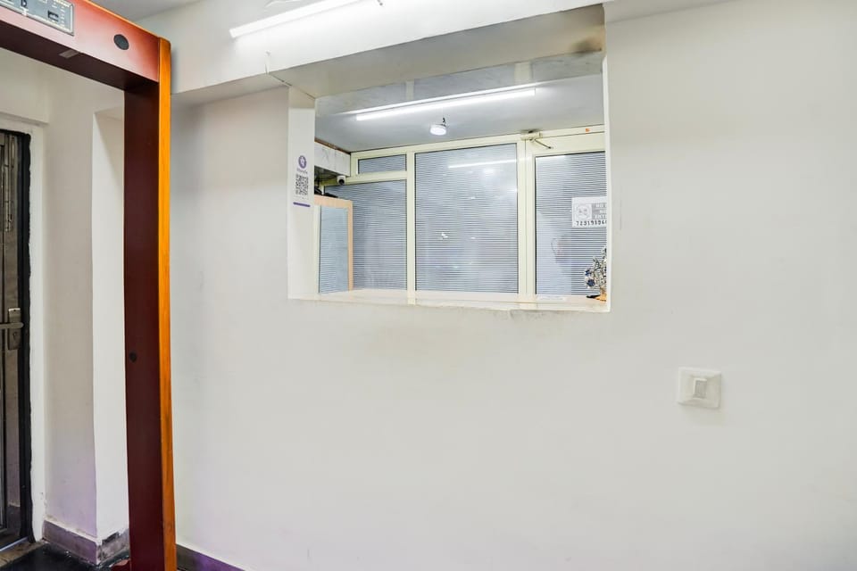 Kings Court Hotel Pitampura Hotel in Delhi