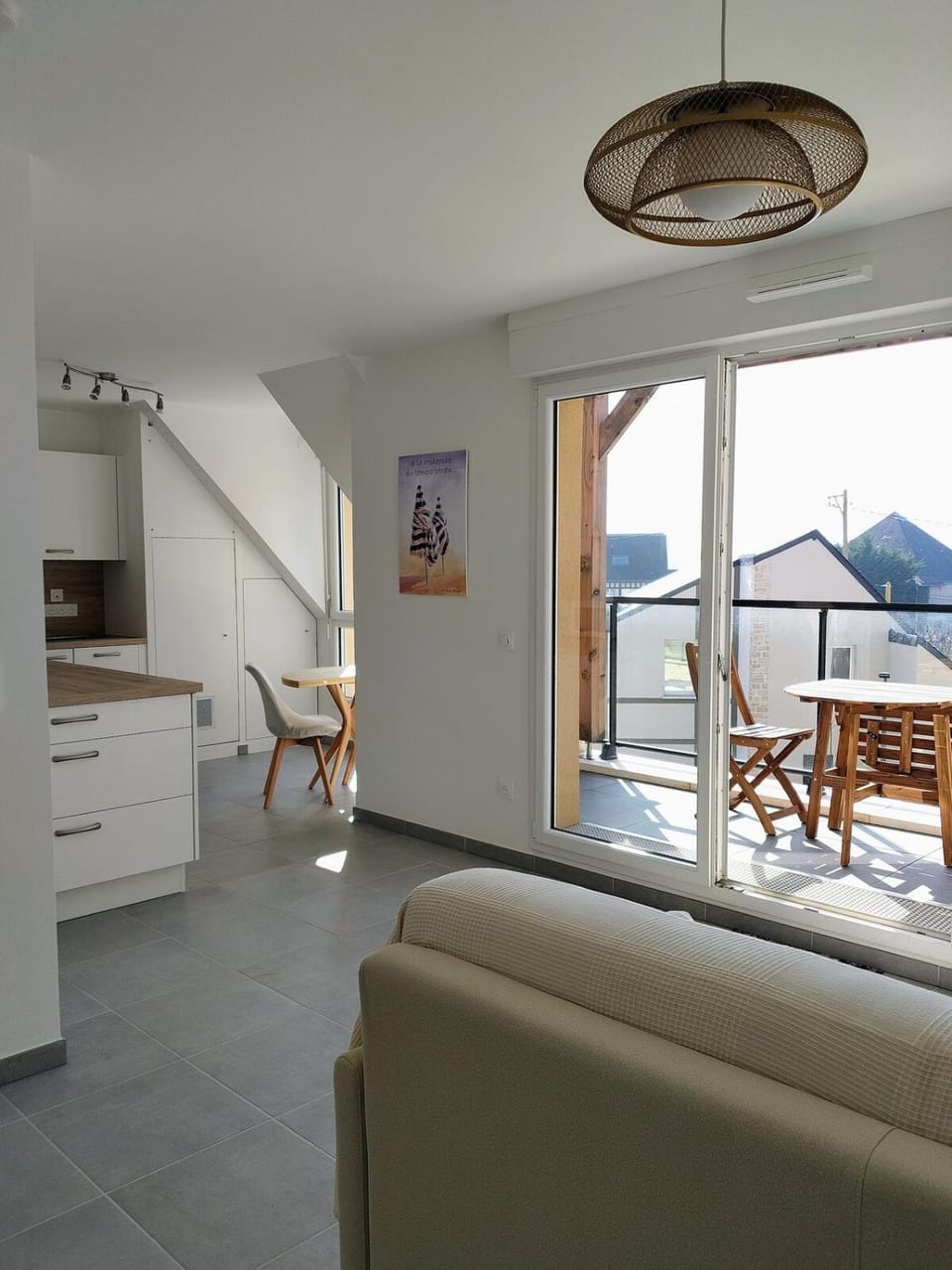 Kitchen or kitchenette, Seating area, Dining area