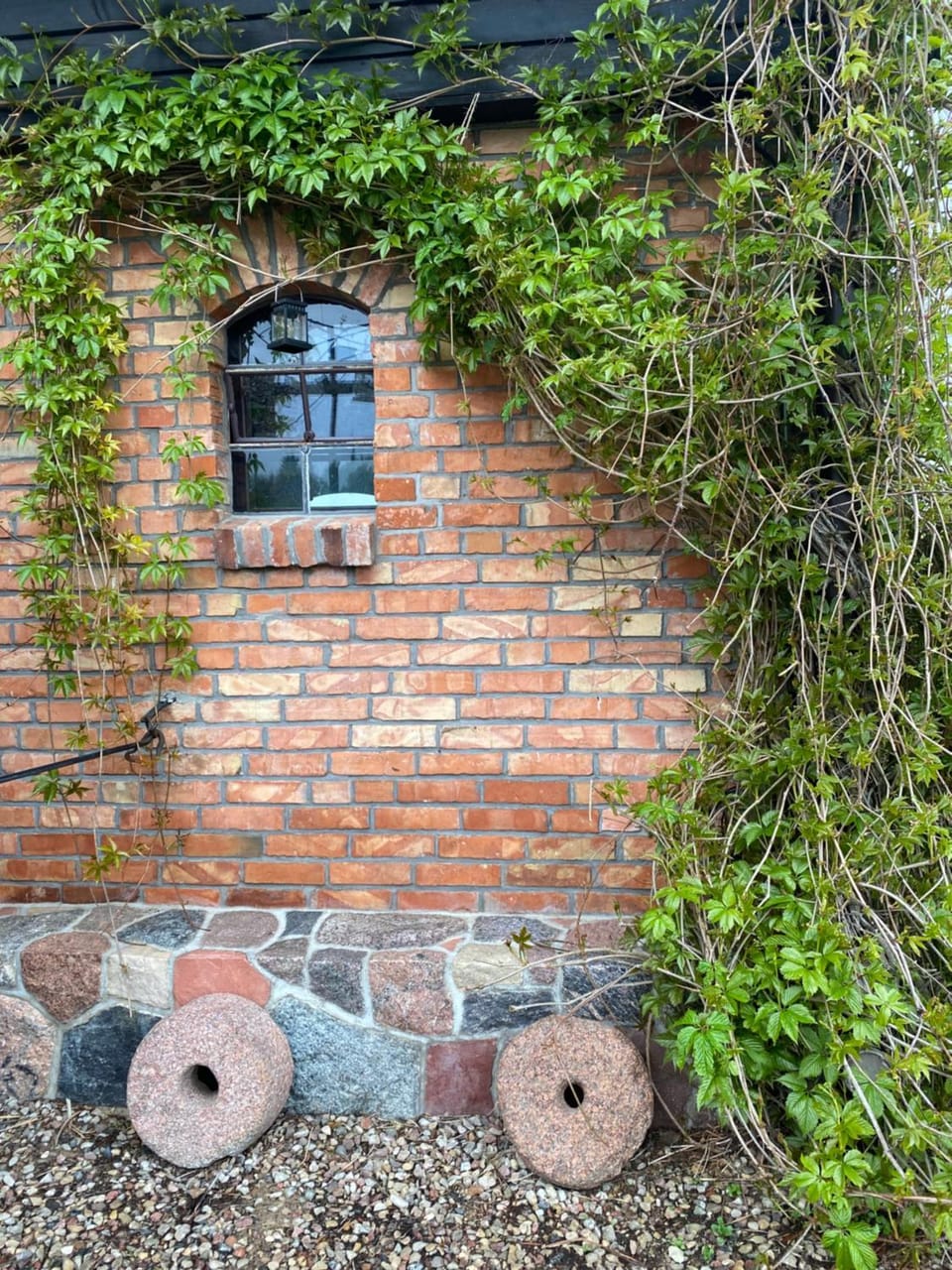 Property building, Day