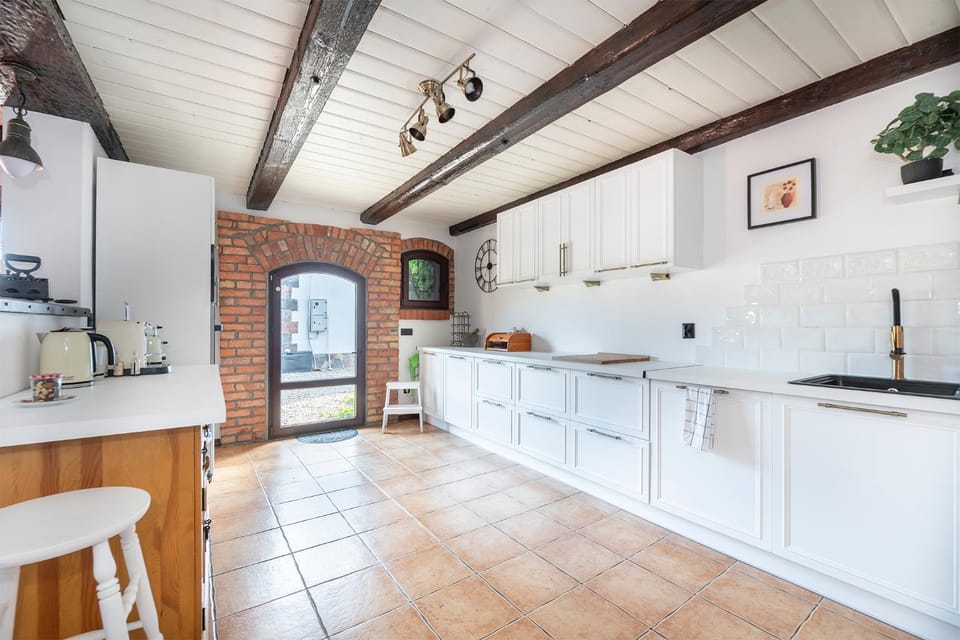 Kitchen or kitchenette, dishwasher, pet friendly, stove, kitchen