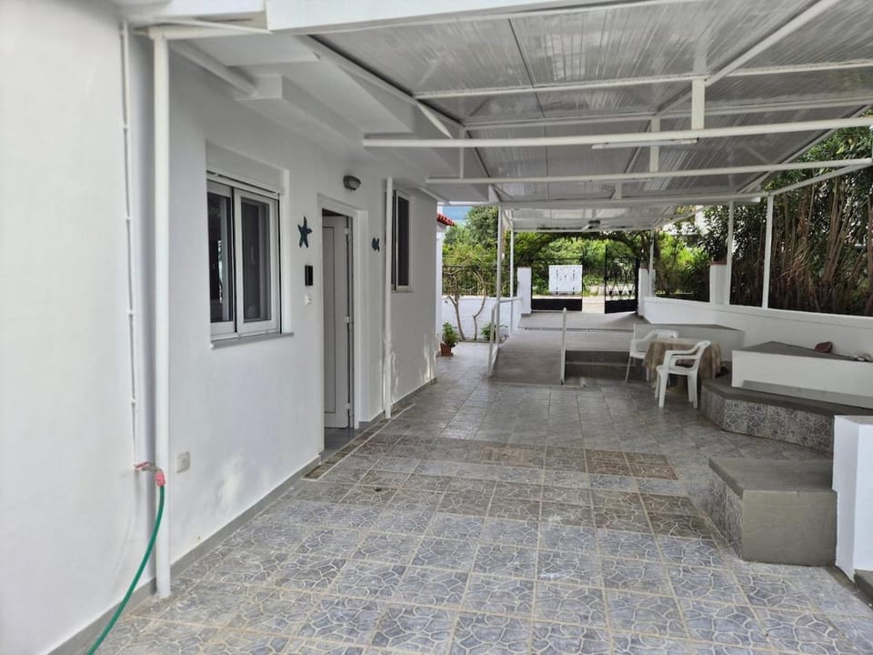 Patio, Balcony/Terrace, Seating area