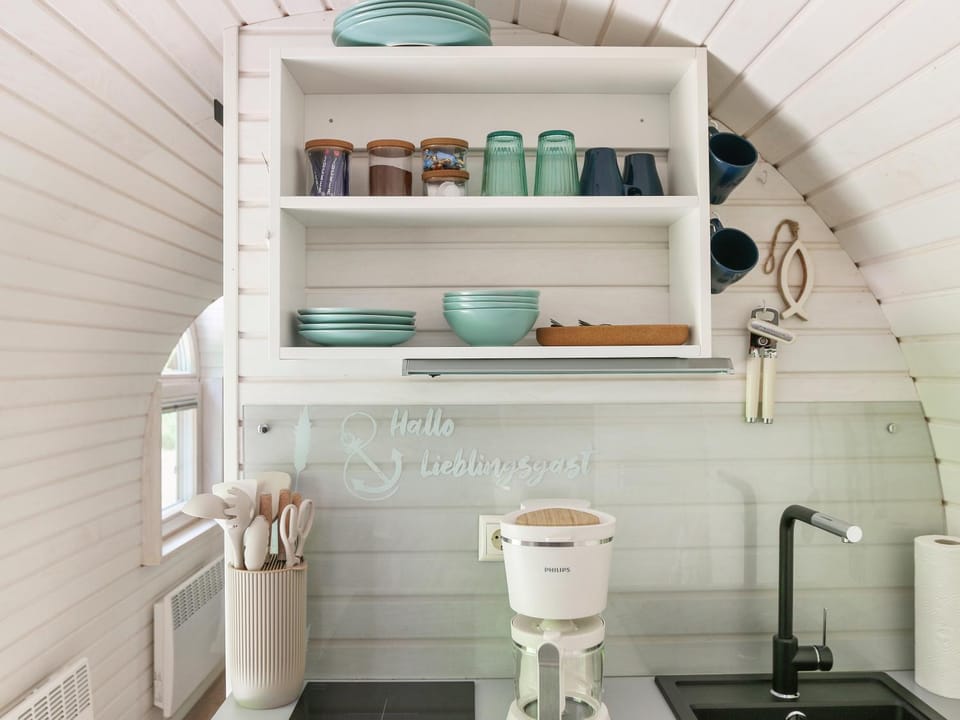 Iglucraft Tiny Haus im Naheland I Grill I Wasserspielpatz I W-LAN Campground/ 
RV Resort in Mainz-Bingen